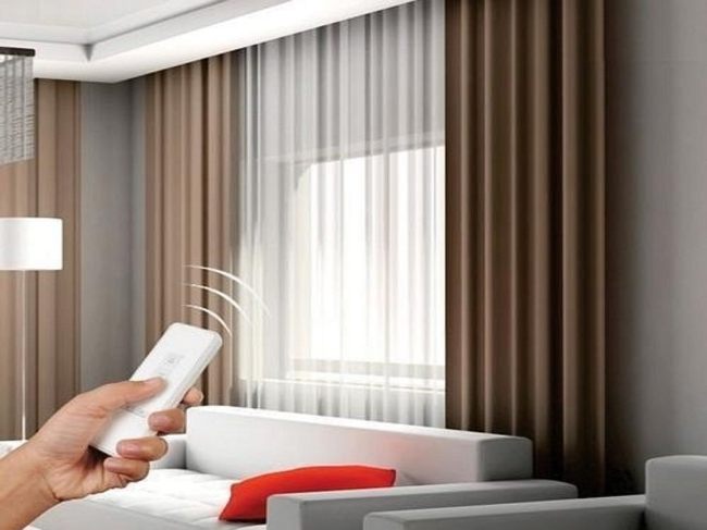 Elektrické záclony a závěsy