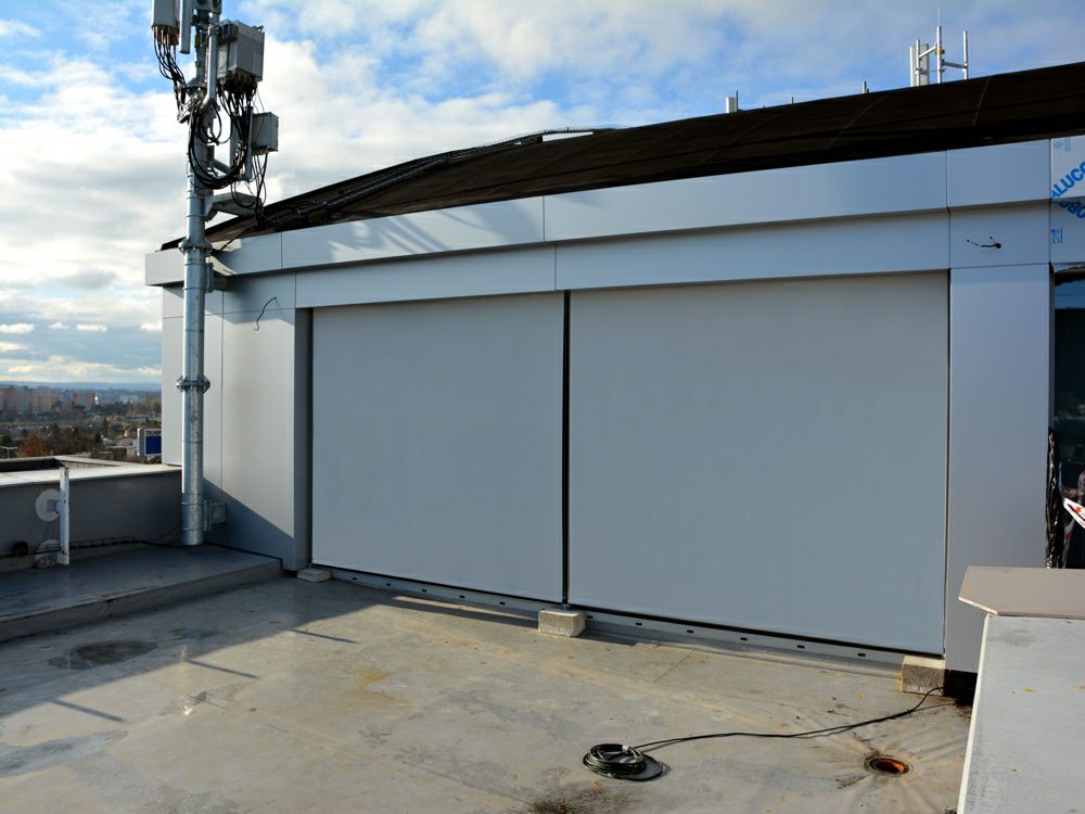 Screenové rolety s vodícími lanky