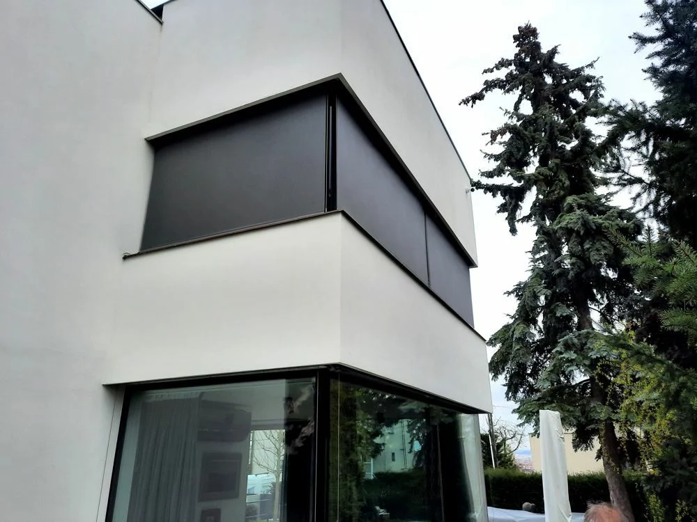 Screenove rolety vodici lanka 111 PC